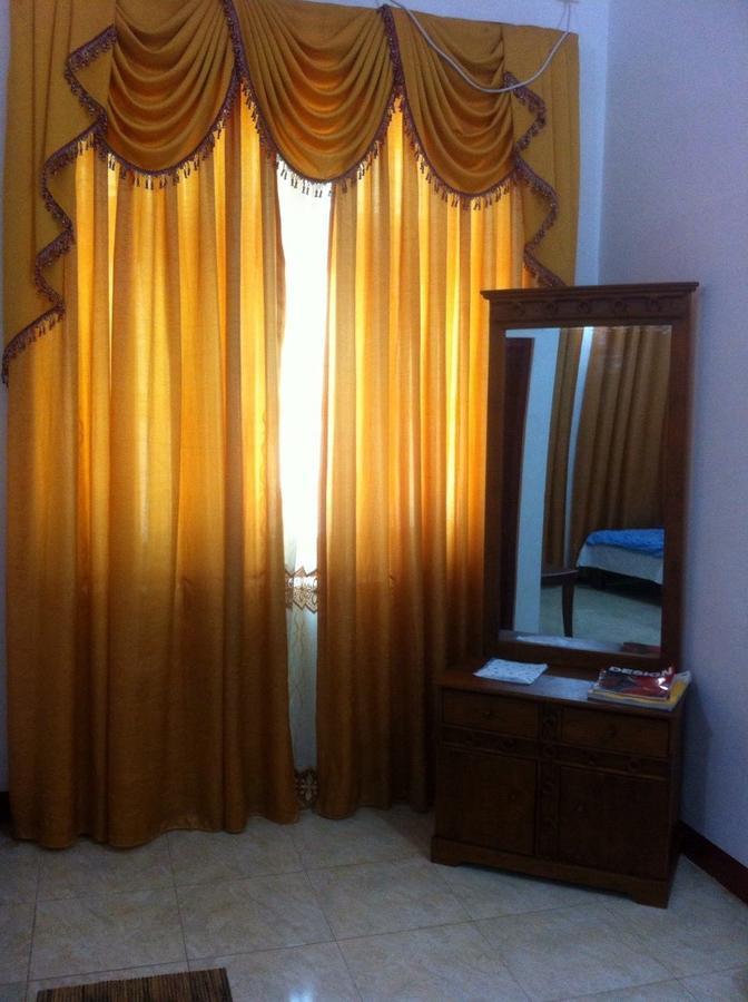 Hotel Blue Whale Jaffna Bagian luar foto